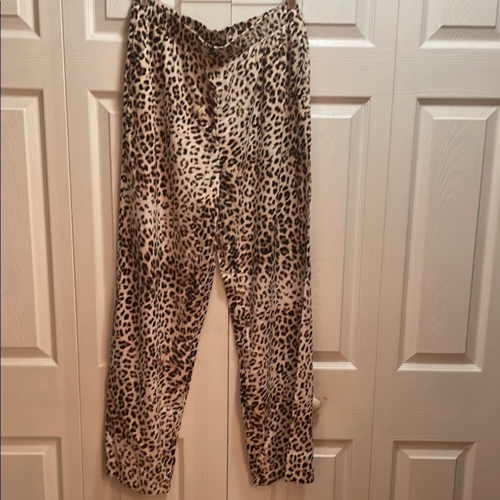 Sincerely Jules Leopard Print Pants elastic waiste 2pocket hip 19 inseam 29